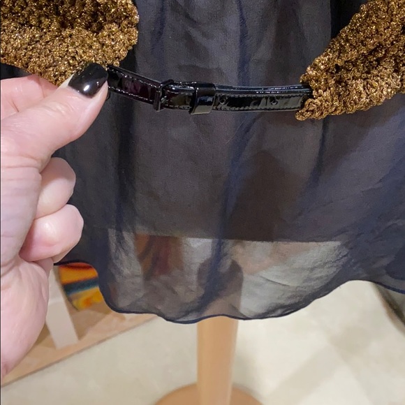 Happy new year 🎆 this top is blazing - Picture 9 of 13